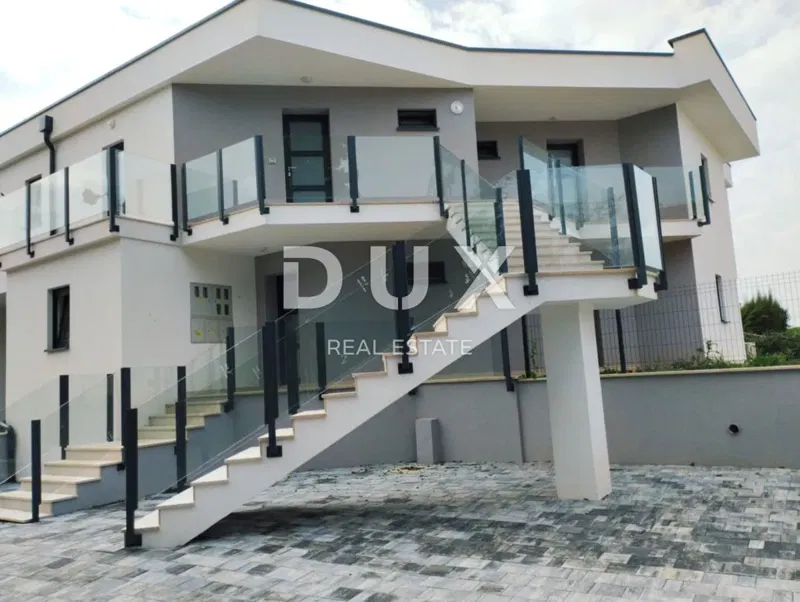 ISTRIA, SAVUDRIJA - Apartment on the first floor in a building with a garage 400m from the sea – 2