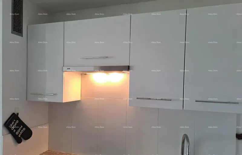 For Sale: Renovated Apartment with a Beautiful Sea View – 3