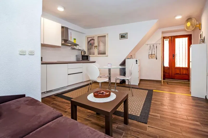 Flat Rovinj, 37m2 – 3