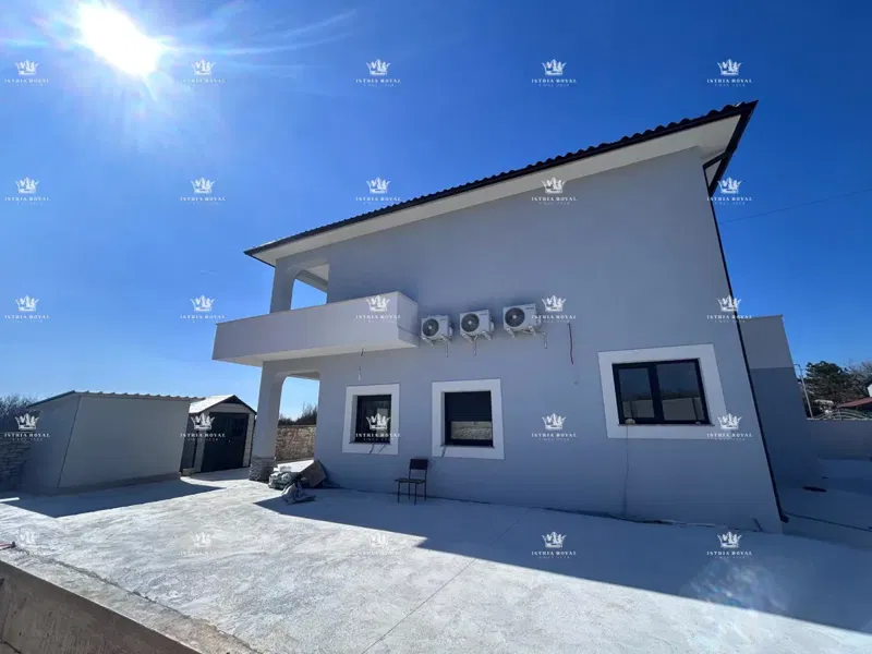 ISTRA, ZONA VODNJAN, CASA 200 M2, 8 CAMERE CON BAGNI, TERRENO 460 M2, PISCINA – 2