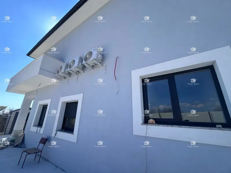 ISTRA, ZONA VODNJAN, CASA 200 M2, 8 CAMERE CON BAGNI, TERRENO 460 M2, PISCINA – 3