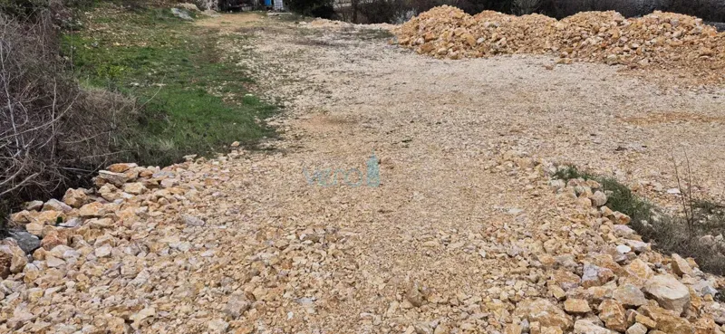 Isola di Krk, Dobrinj, dintorni, terreno edificabile di 2038 m2 in ottima posizione, in vendita – 2