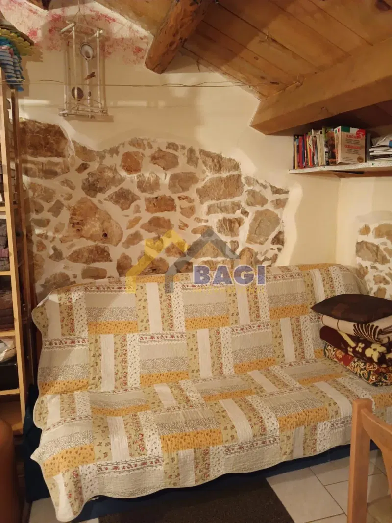 Parenzo-dintorni-Appartamento-casa a schiera rustica in pietra 106m2 – 3