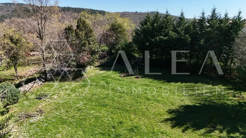LABIN, KÖRNYÉK! VONZÓ ÉPÍTÉSI TELEK – 818 m² – 2