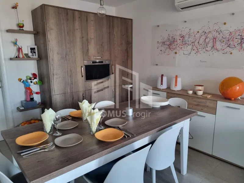 Duplex apartment with two bedrooms, 87 m2, 300m from the sea! – 2
