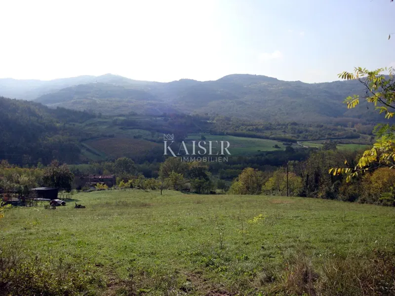 Istria, Motovun - Building land 3,500 m2 + agricultural land 3,000 m2 – 3