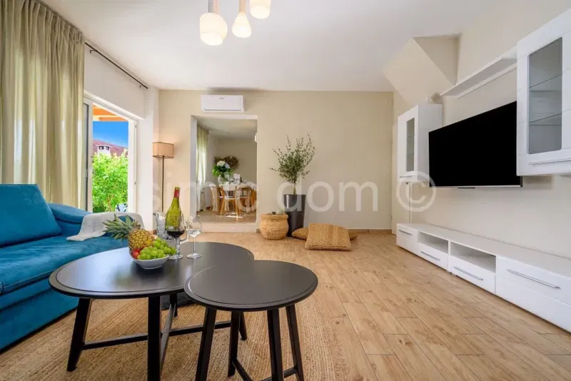 Charming villa in a prime location, Brac – 3