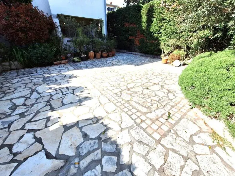 Ground floor apartment with 200 m2 of garden! – 2