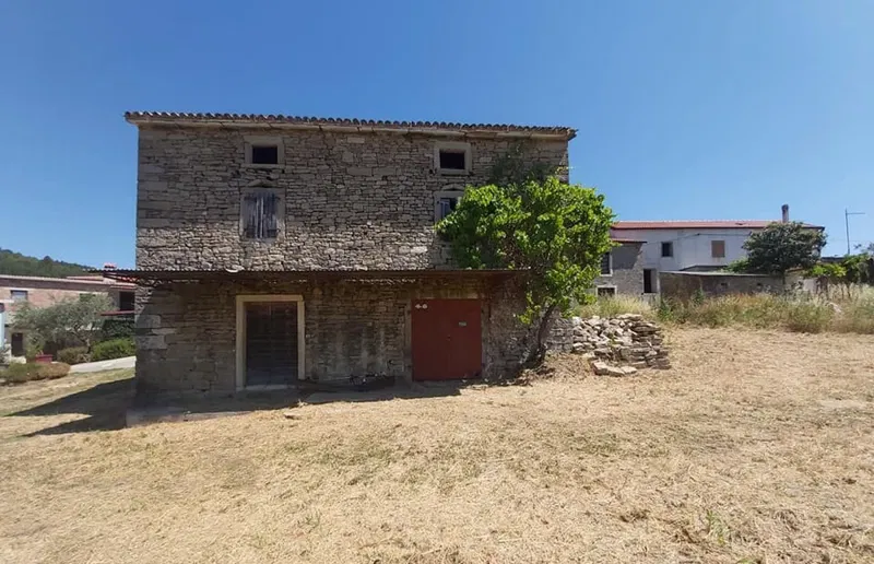 Buje - Stone house for renovation in an idyllic setting! – 2