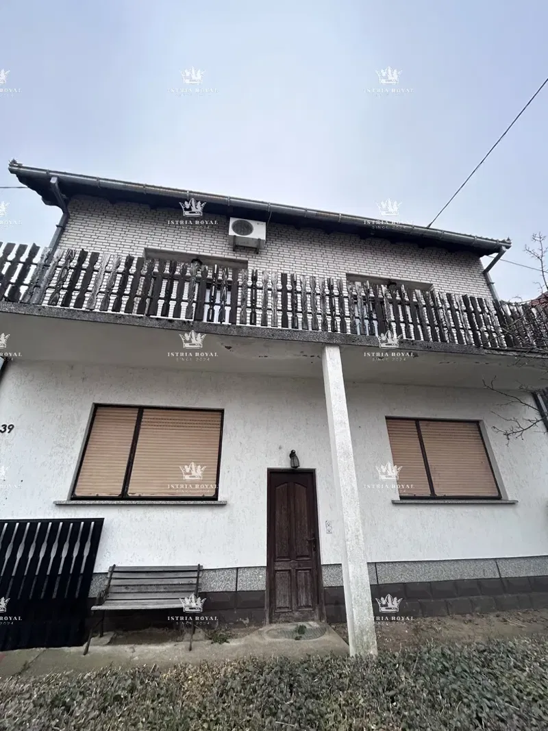 Slavonia, Slavonski Brod, sale of a house of 410m2 with five apartments, €199,000,- – 2