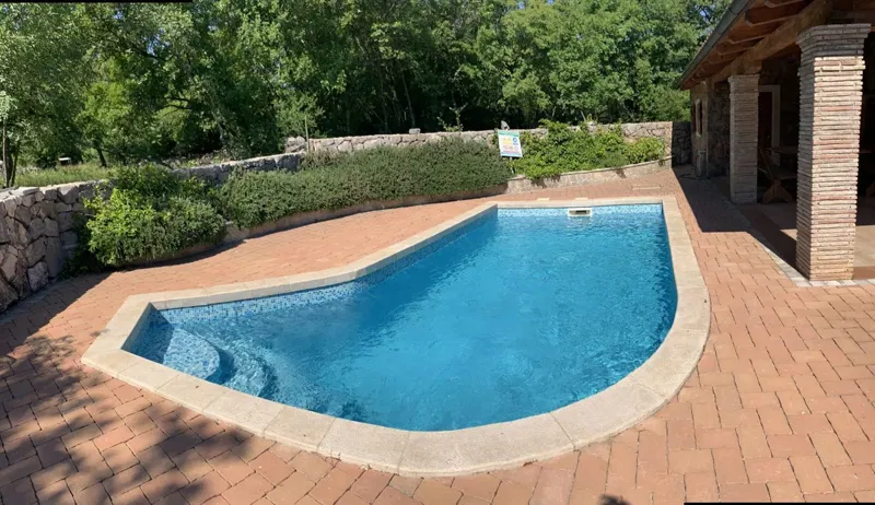 Lussuosa villa in pietra con piscina e ampio giardino – 3