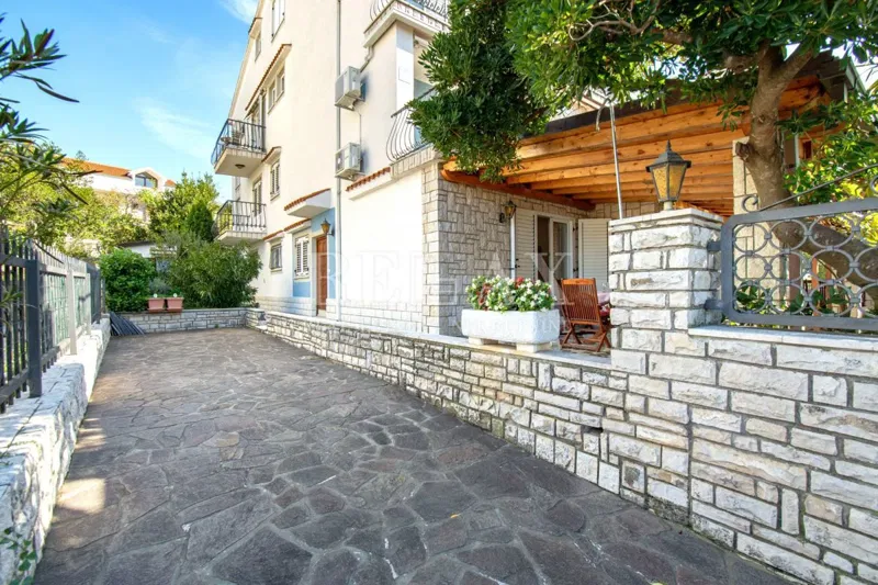 Selce - house with 10 accommodation units – 2