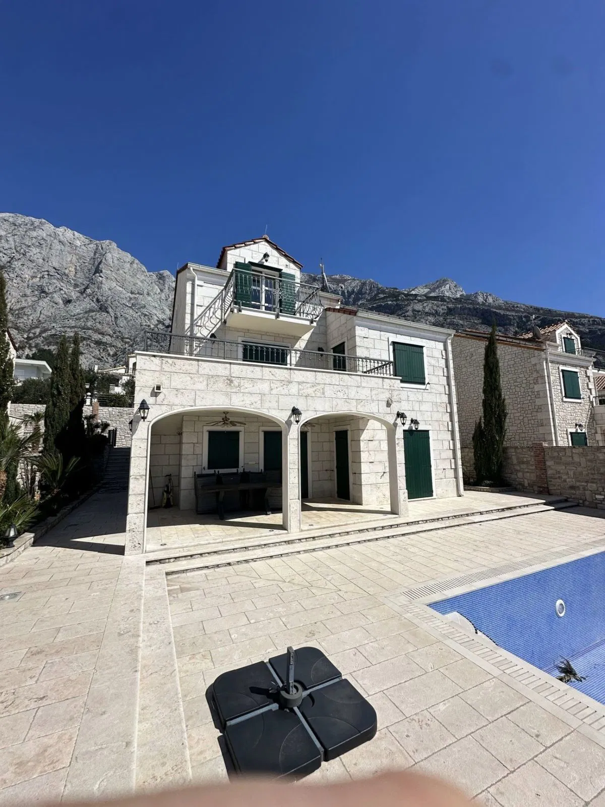 Makarska, luksuzna kamena villa sa bazenom i panoramskim pogledom! !