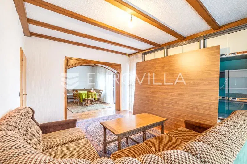 Zagreb, Granešina, residential/business house (371,11 m²) with a courtyard – 3