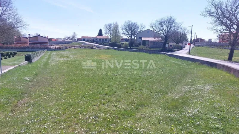 Building land in Tinjan – 2