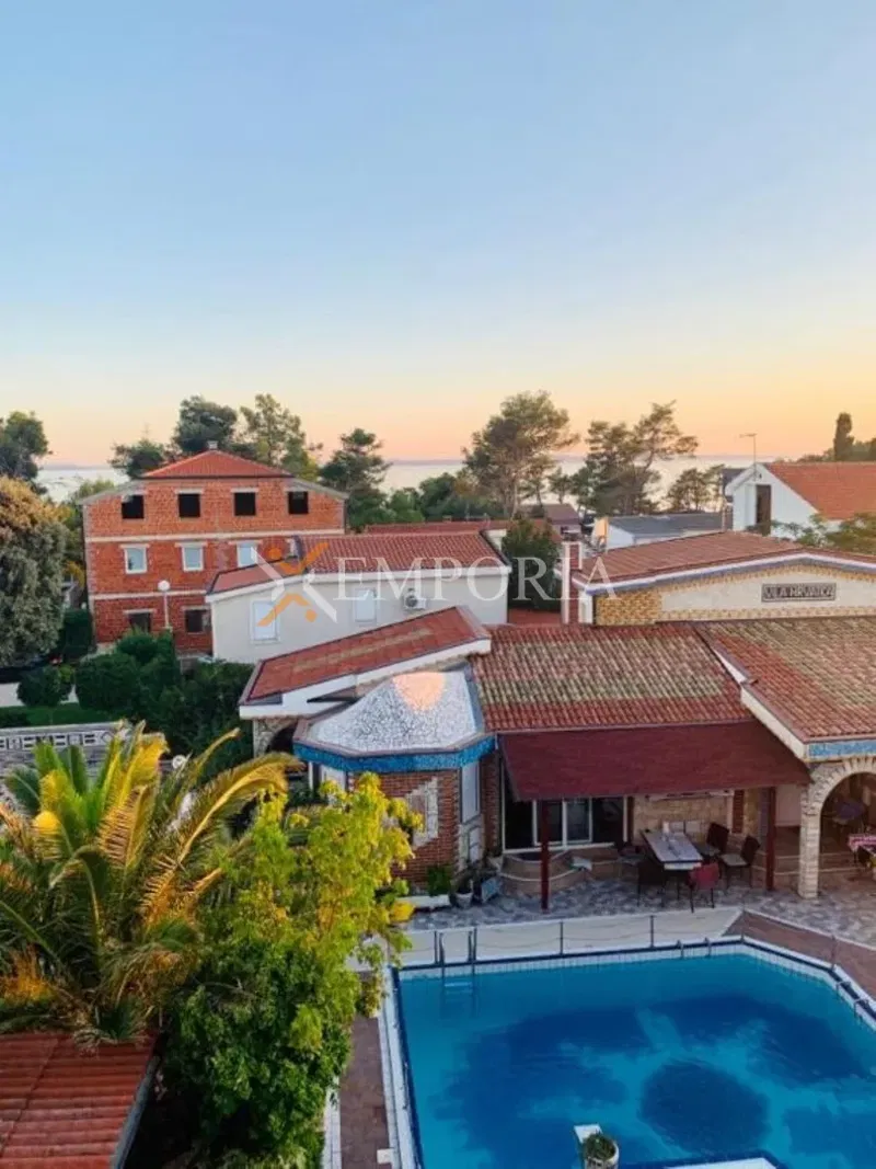 House with Swimming Pool for Sale, Vir, 271,29 m² – 3