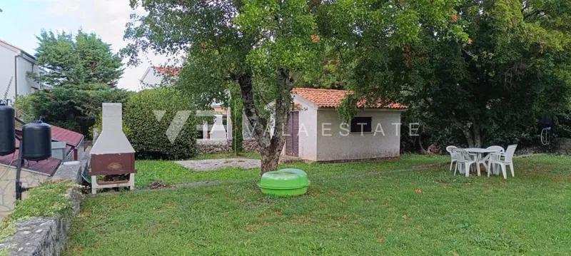 DETACHED HOUSE WITH LARGE GARDEN NEAR THE SEA – 2