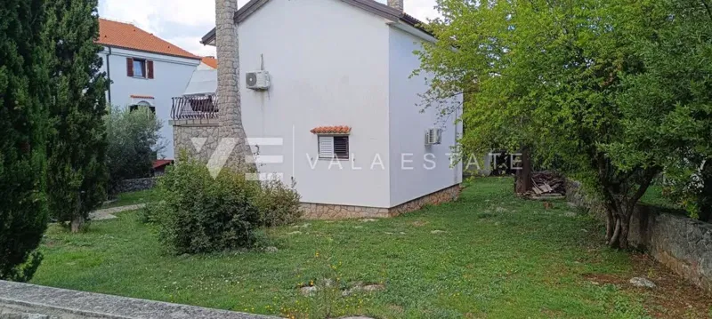 DETACHED HOUSE WITH LARGE GARDEN NEAR THE SEA – 3