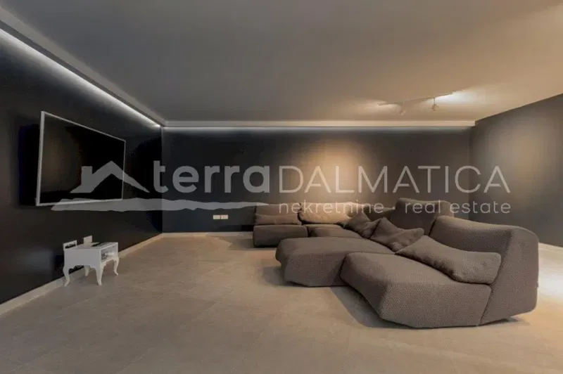 Casa Podstrana – 3