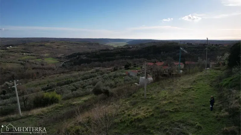 Zemljište sa predivnim pogledom, Buje, Istra