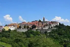 Istra, Sveta Nedelja, affitto di capannoni fino a 8500 m² con 65.000 m² di terreno con una sottostazione di 550 kW. – 2