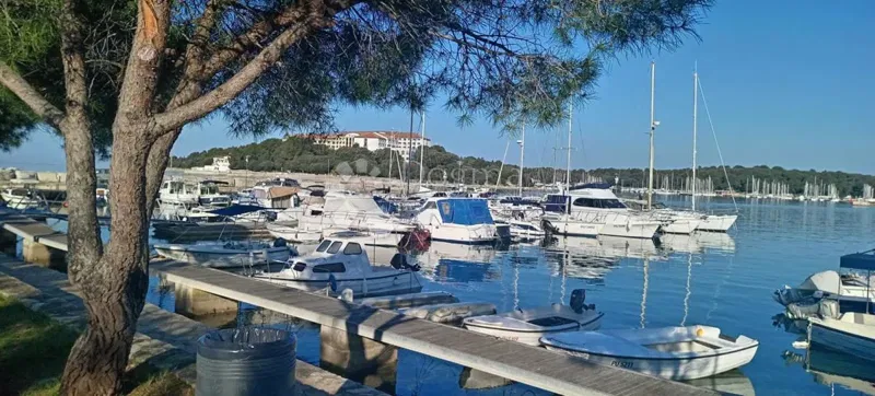 Baia sabbiosa, prima fila al mare – 2