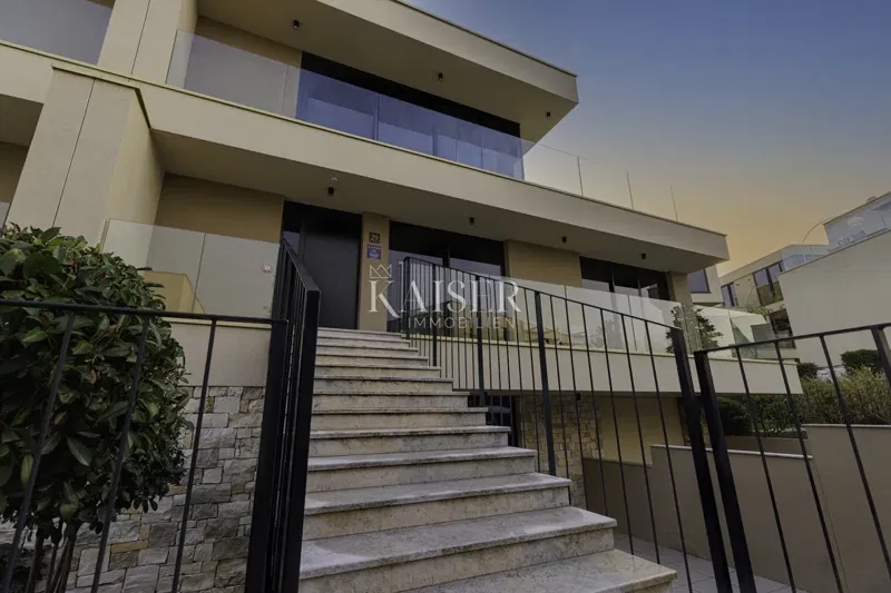 Istria, Umag, Savudrija - luxusná vila v rezorte, 275m2 - všetky služby v rezorte k dispozícii – 2