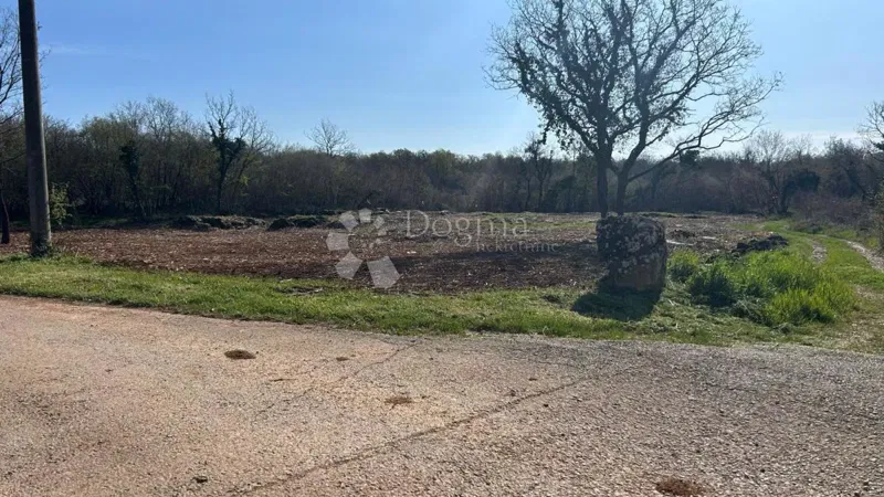 TERRENO EDIFICABILE ATTRAENTE - zona Parenzo – 3