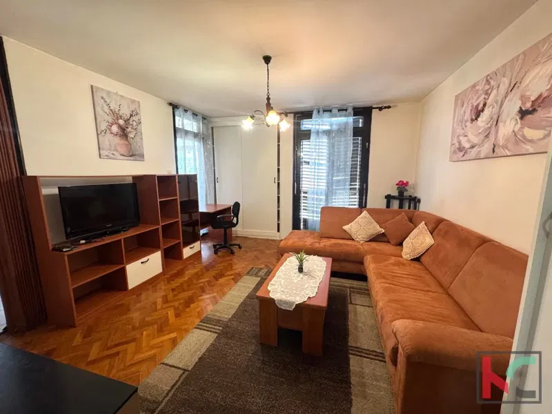 Appartamento Pula – 2