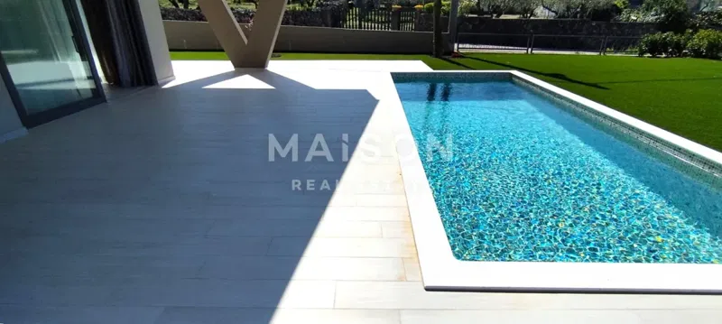 Vicino a Krk, villa di lusso con piscina - pronta per essere abitata – 2