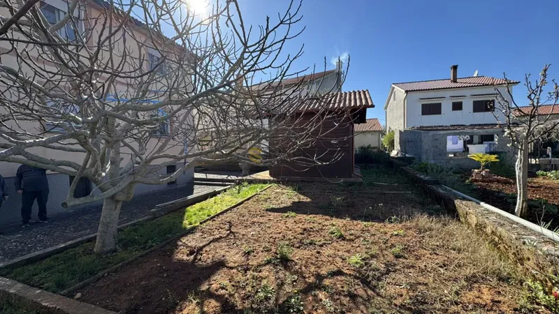 Malinska, Milovčić furnished detached house with two apartments! – 2
