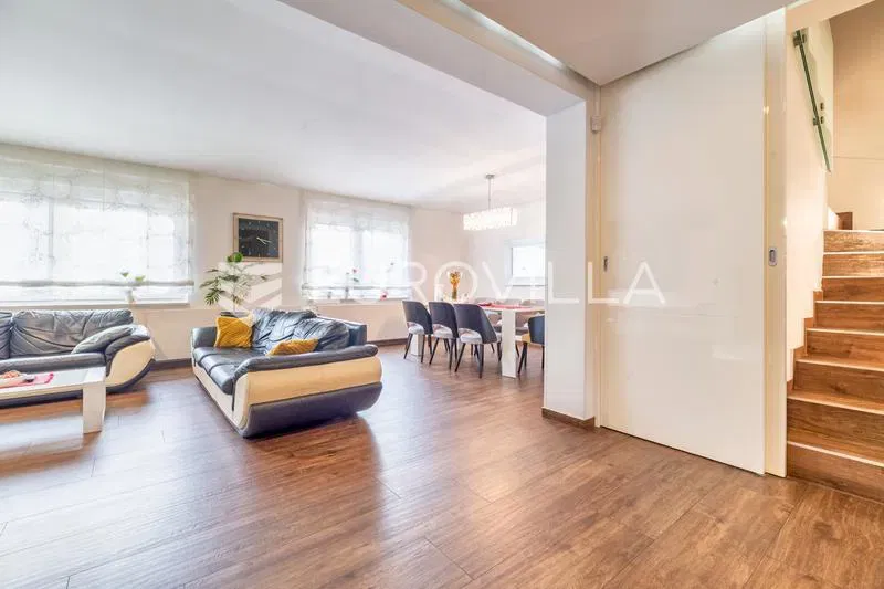 Zagreb, Dubrava – Beautiful 250 m² House with 2 Garage Parking Spaces – 3