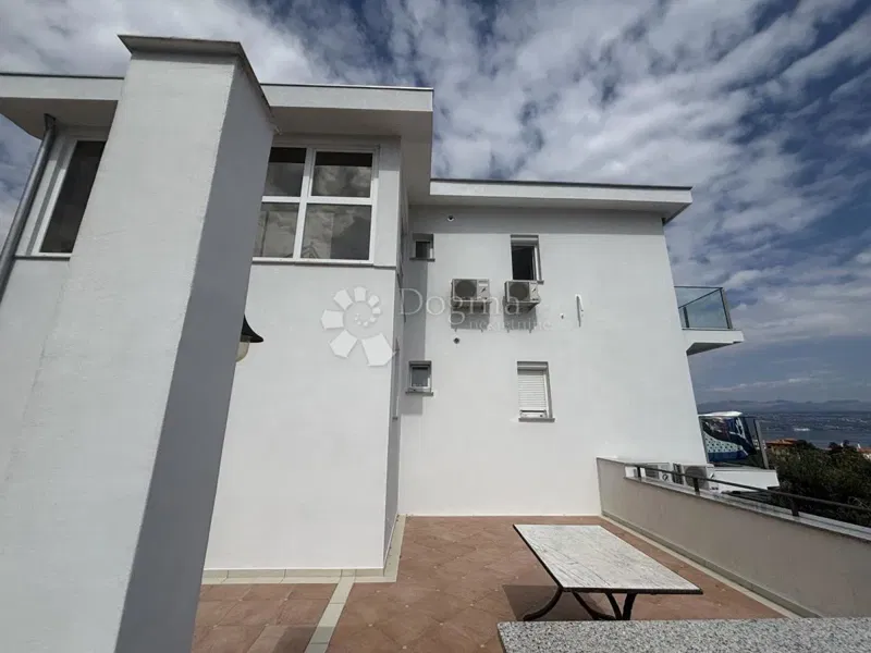 Casa Lovran, 690m2 – 3