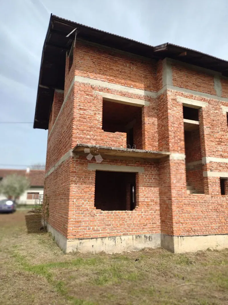 Casa Gvozd, 270m2 – 2
