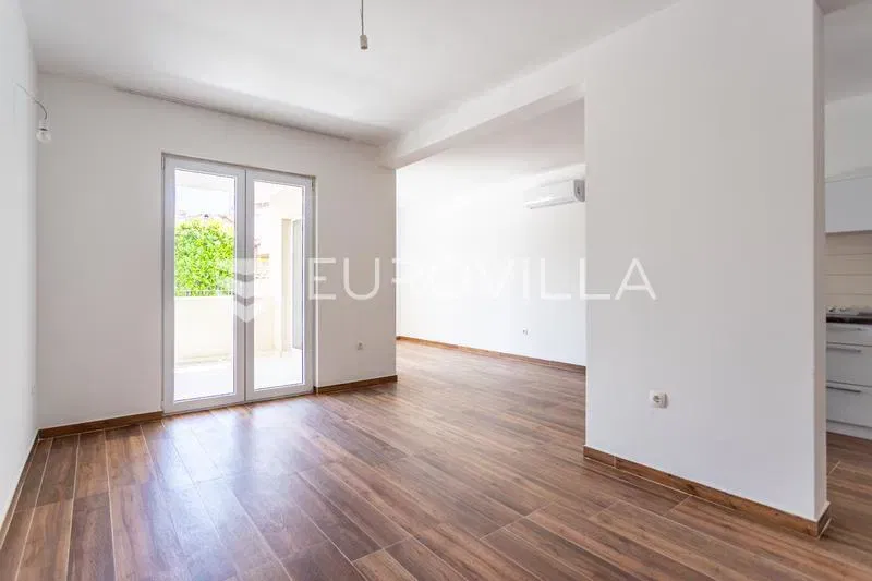 Čiovo, comfortable one-bedroom apartment on the ground floor - first row to the sea – 3