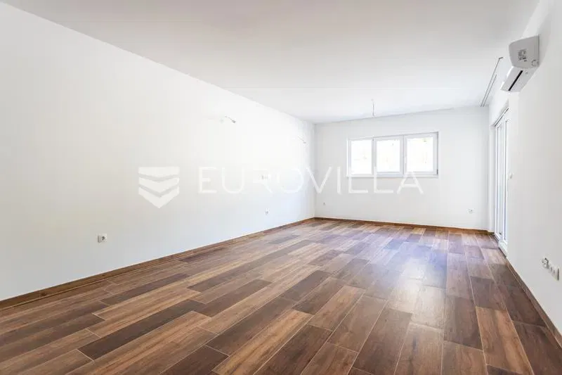 Appartamento Okrug Gornji – 2