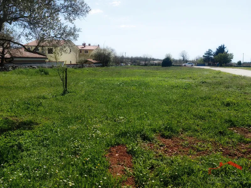 Dignano-dintorni, terreno edificabile – 3