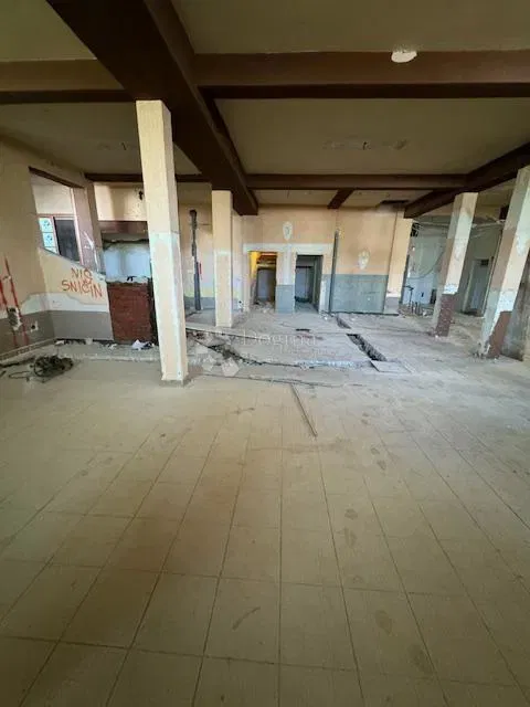 Lokal użytkowy Crikvenica, 282,71m2