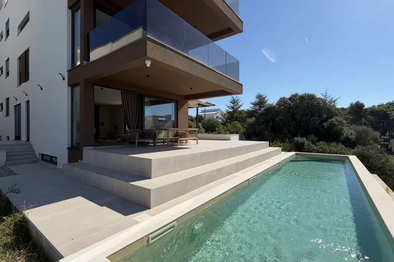 Luxury apartment with private pool and sea view – 2