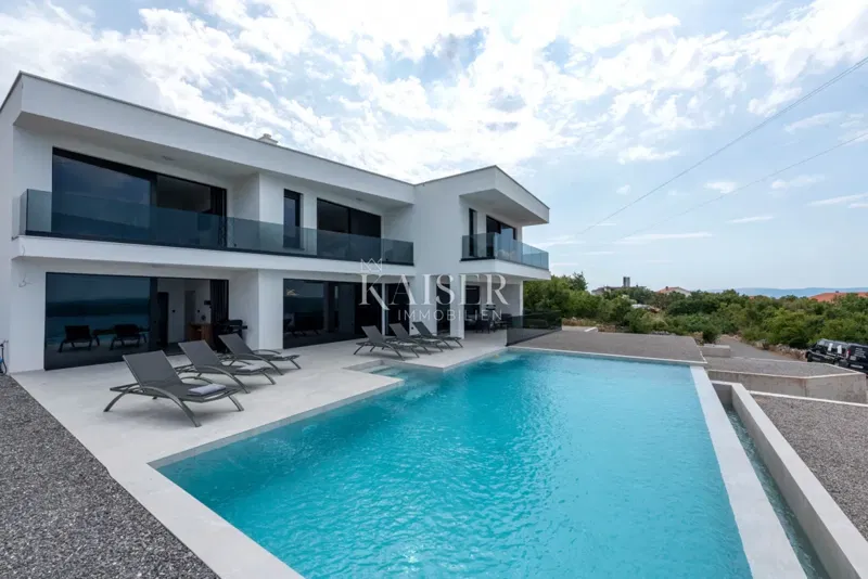 Villa Crikvenica, 380m2 – 2