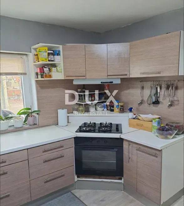 ZADAR, VRSI - Three-storey house in a quiet location – 2