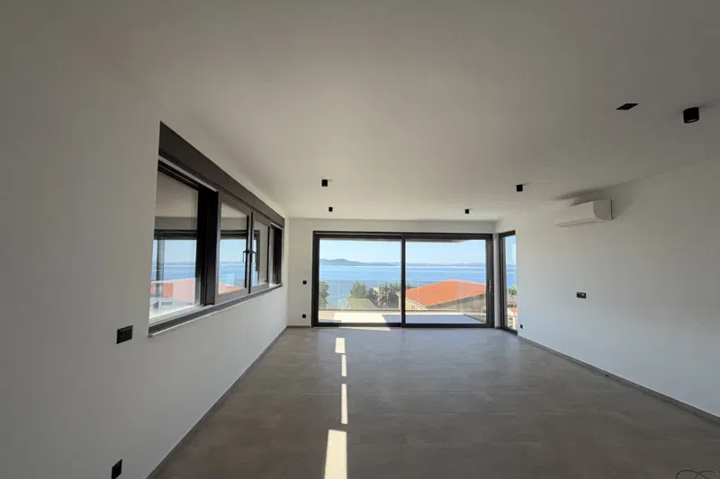 Moderno appartamento in un nuovo edificio con vista mare – 3