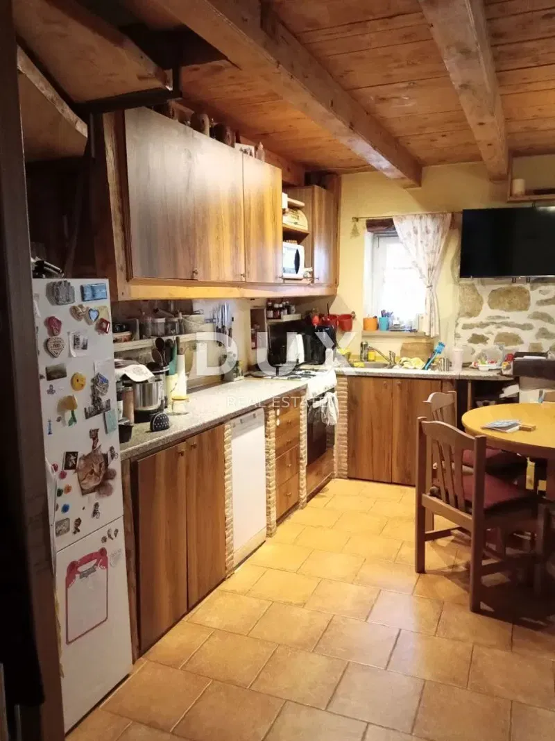 Istria, Parenzo, casa in pietra, 106 m2, ristrutturata – 3