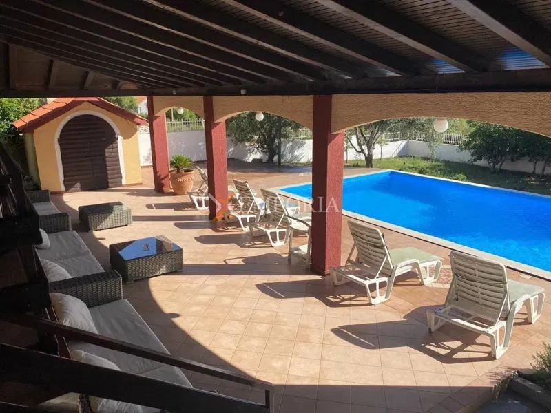 House with pool, 452 m2, Zadar – Ploča, excellent sea view – 3