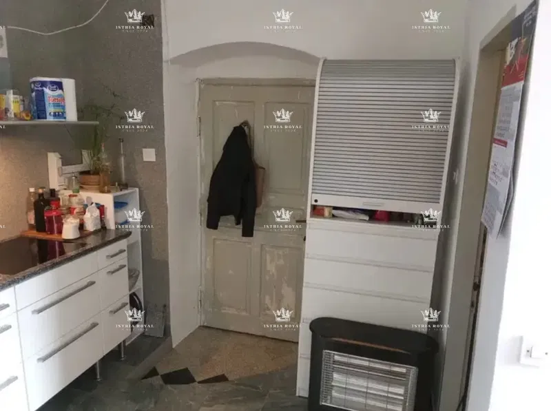 Istria, Stoja, appartamento di 62m2 da ristrutturare – 2
