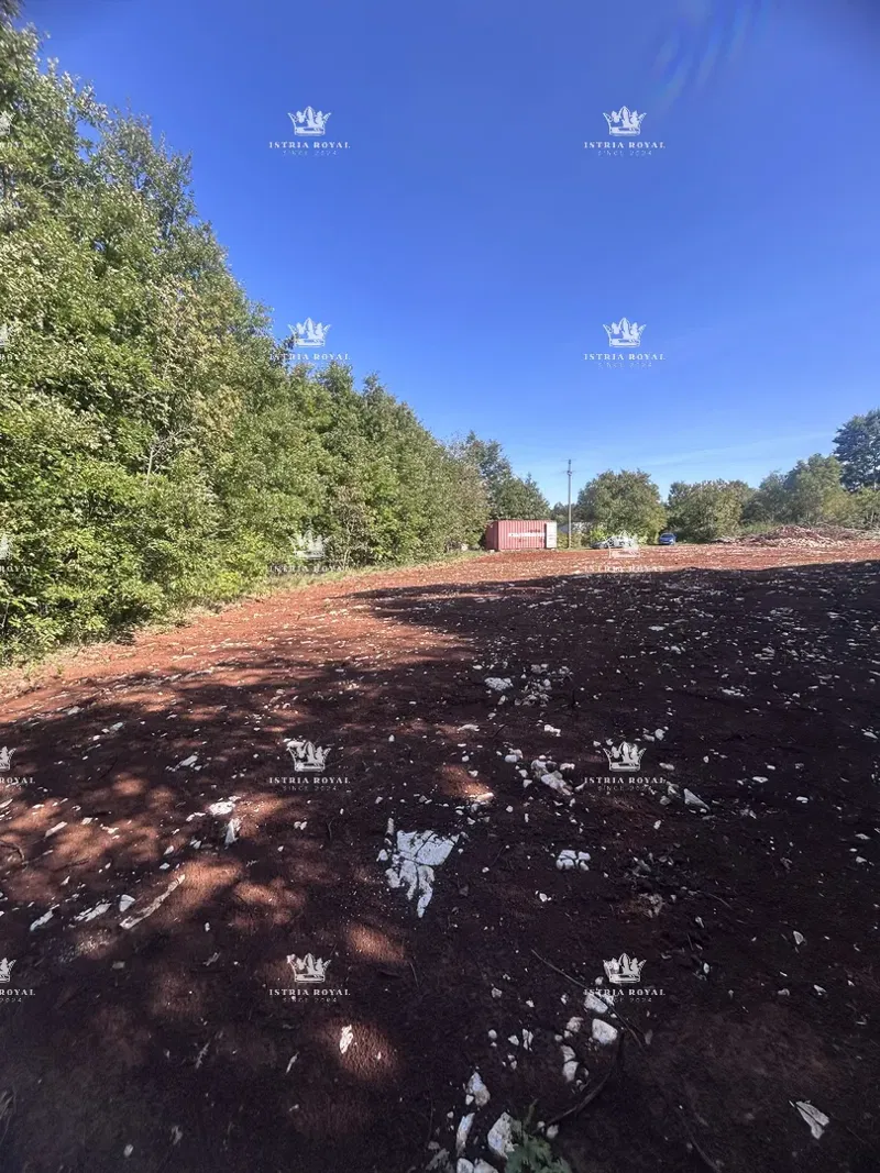 Terreno edificabile 2.938 m² + terreno agricolo 2.812 m² e terreno boschivo 1.557 m² nelle vicinanze di Pazin – Istria, Zabrežani, in vendita! – 3
