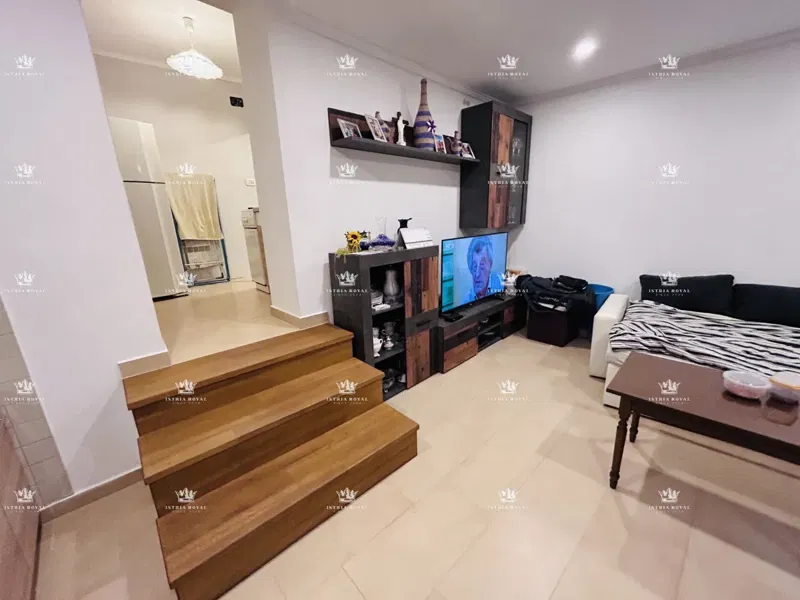 Fully renovated apartment in the center of Buje, 30 m², Istria! – 3