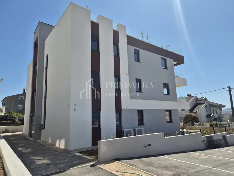 Zadar/Diklo, three-bedroom apartment with garden in a new building, elevator, 150m from the sea – 3