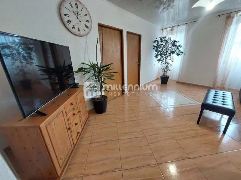 Kastav, 380m2, samostojeća kuća s apartmanima – 3