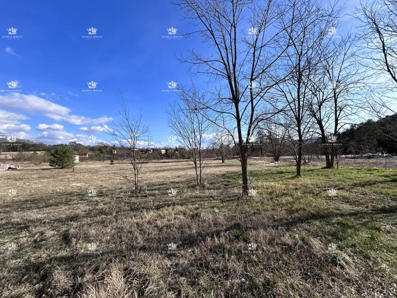 Terreno edificabile 4.365 m² – Destinazione commerciale, Zona industriale Buzet, Istria – 2